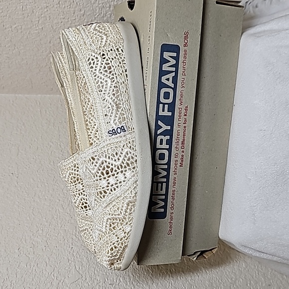 TOMS Alpargata Flats - Picture 2 of 7